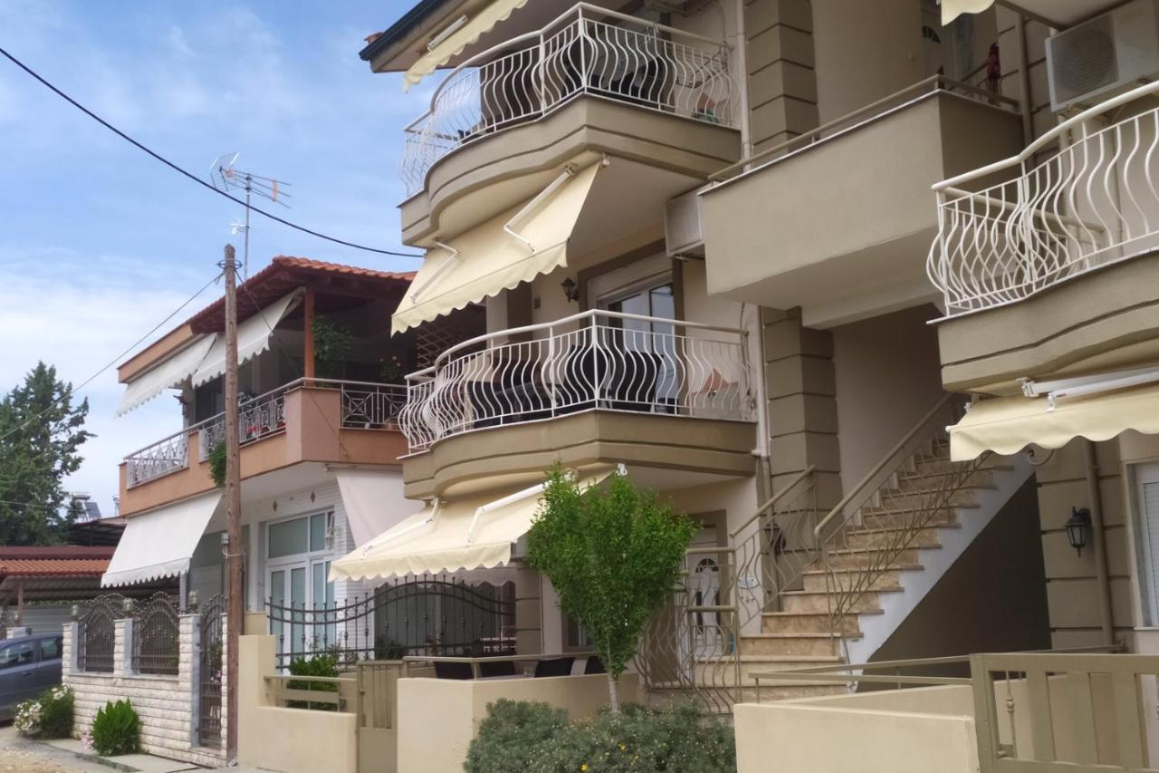 Ofrinio Central Apartments Экстерьер фото